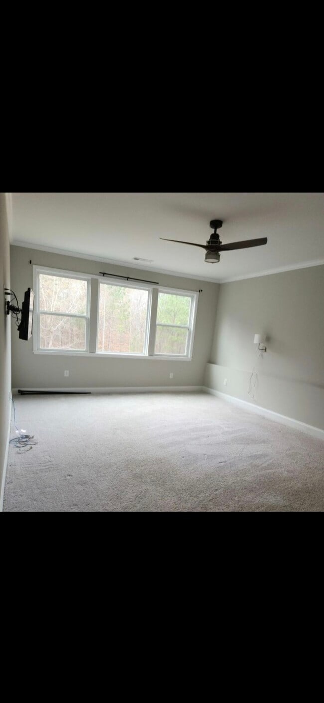 Building Photo - 218 Woodley Ct