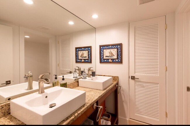 Building Photo - 13329 Polo Club Rd