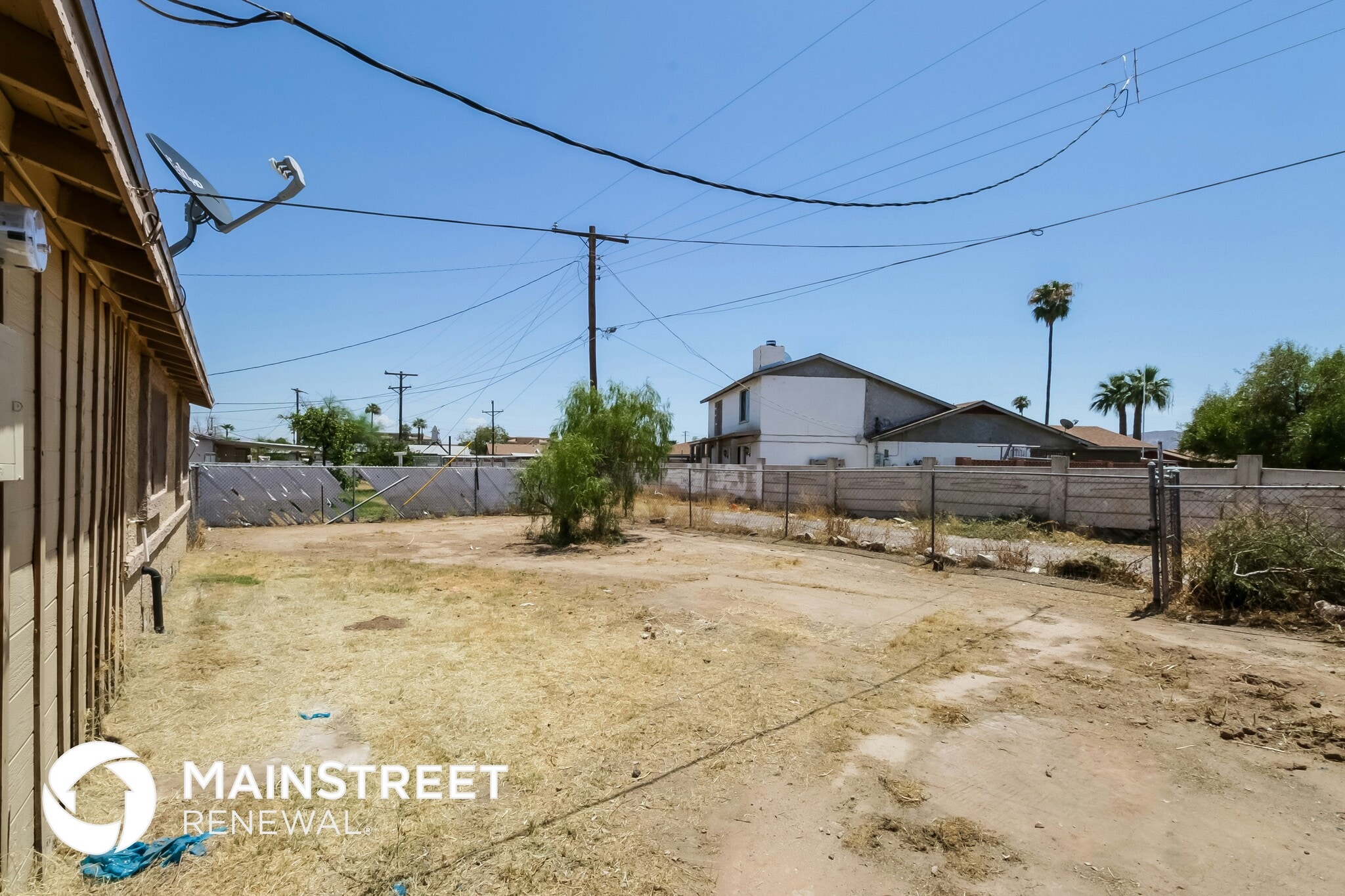 Building Photo - 2027 W Chambers St