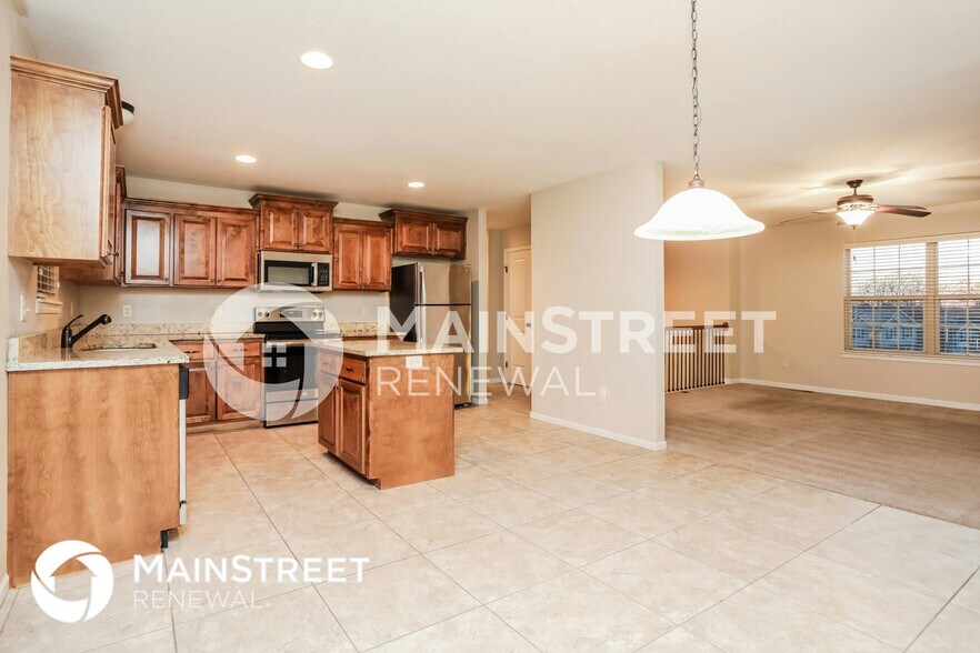 Building Photo - 709 Emerson Dr