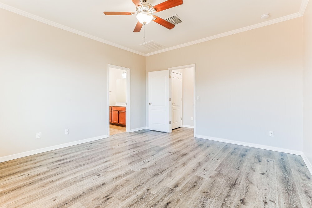 Building Photo - 7515 W Irwin Ave