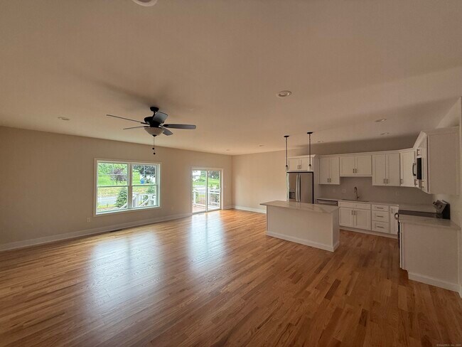 Building Photo - 7 Chatsworth Ct
