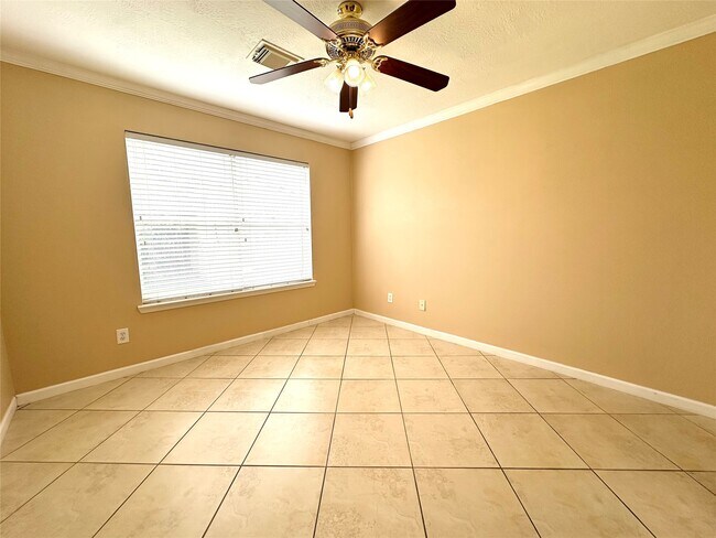 Building Photo - 9922 Sand Lodge Ln
