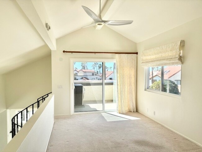 Building Photo - The Colony | Oxnard | 2 Bedroom + 2 Bathroom + Loft