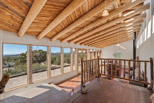 Building Photo - Enchanting Country Adobe