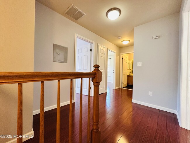 Building Photo - 891 Crimson Ct