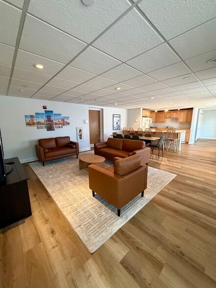 Community Room - 1515 N Van Buren St