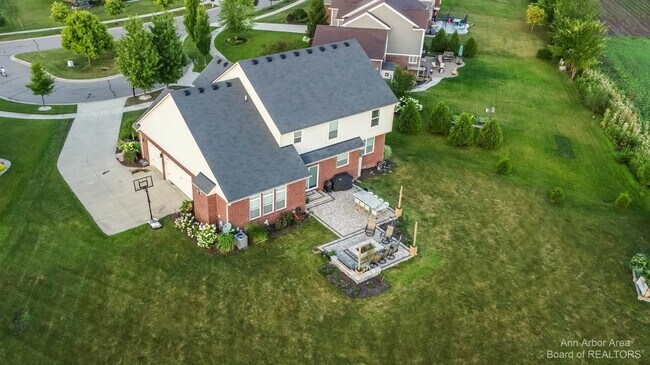 Building Photo - 815 Atherstone Dr