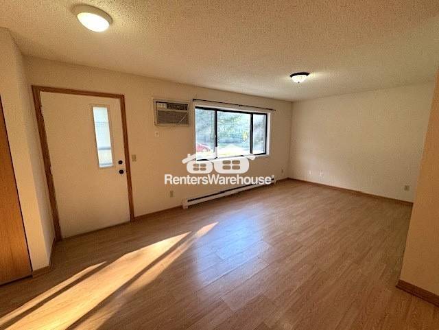 Building Photo - 22 E 13th St