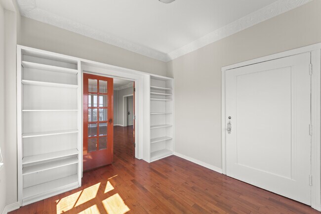Building Photo - 1314 Hayworth Ave