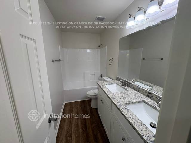 Building Photo - 1415 McGee Lake Ct