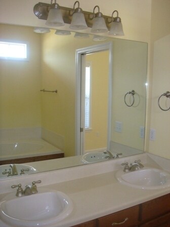 Building Photo - Fountain Crest Subdivision