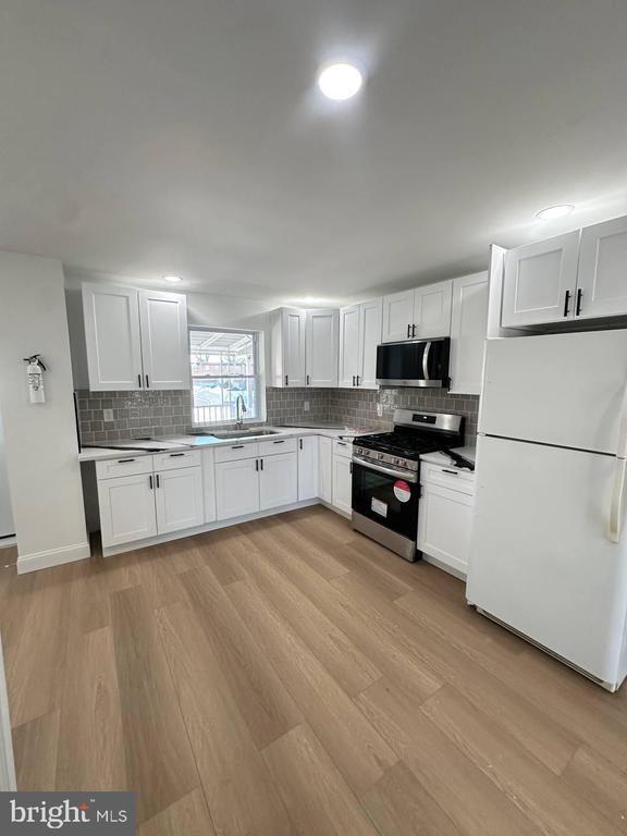 Building Photo - 3125 Belgreen Terrace