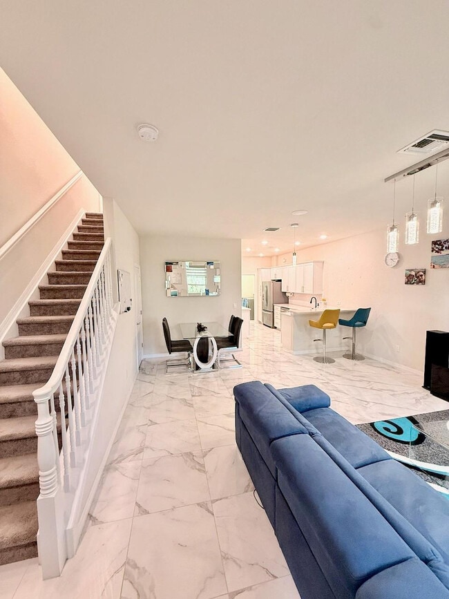 Building Photo - 5182 Eucalyptus Dr