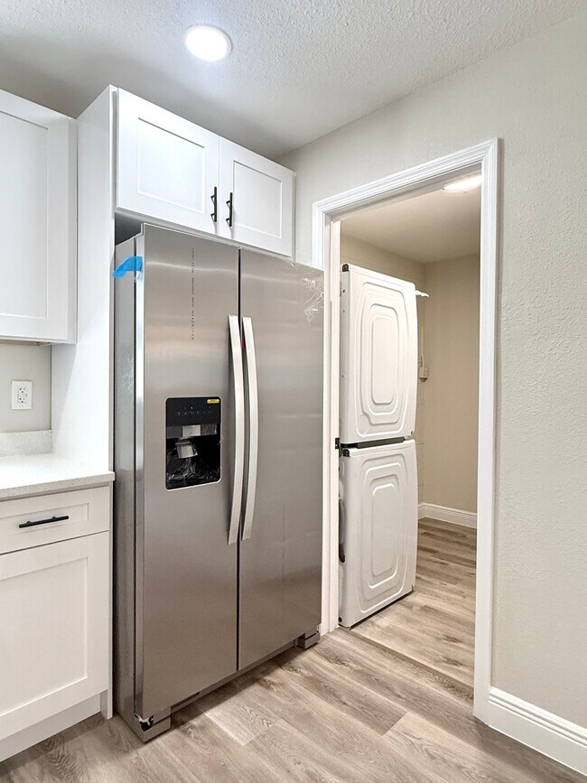 Building Photo - 1735 Michigan Ave NE