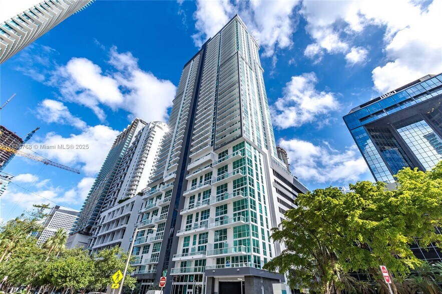 Building Photo - 1080 Brickell Ave