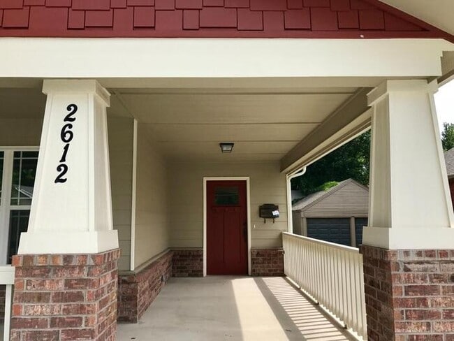 Building Photo - Bright & Modern 3BR Near TU & Cherry Stree...