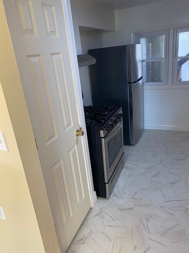 Primary Photo - 9 High St