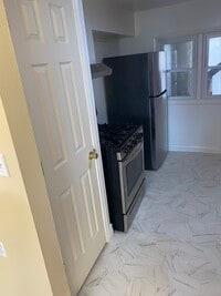 Building Photo - 9 High St