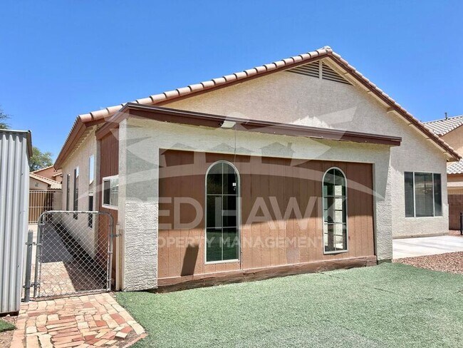 Building Photo - 2748 S 159th Ave