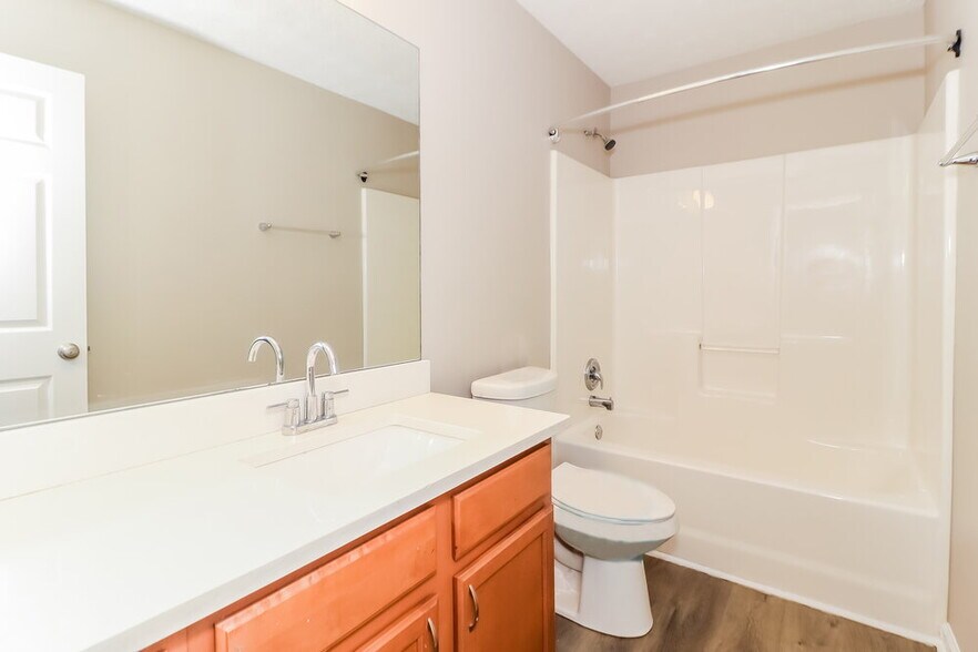 Building Photo - 1113 Liriope Ln SE