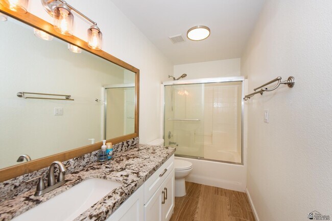 Building Photo - 3484 W 14th St