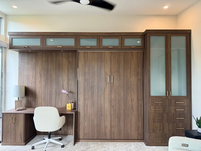 Building Photo - 197 Holokahiki Ln