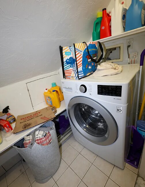 Building Photo - 55 Hobart St