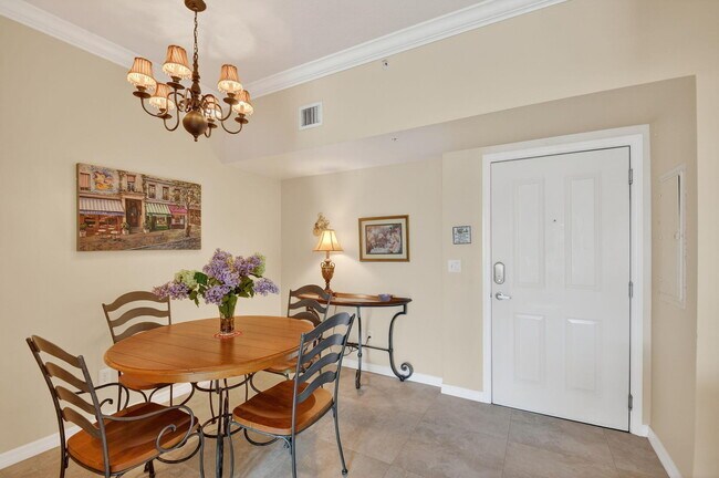 Building Photo - 600 S Dixie Hwy