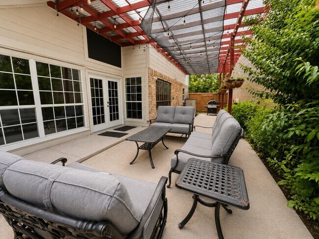 Building Photo - 3115 Ashford Bend Dr