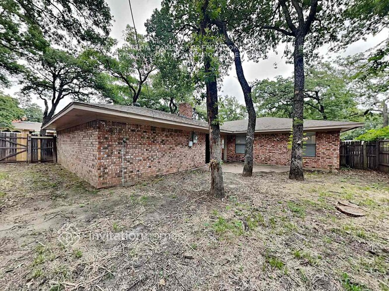 Building Photo - 3803 Double Oak Ln