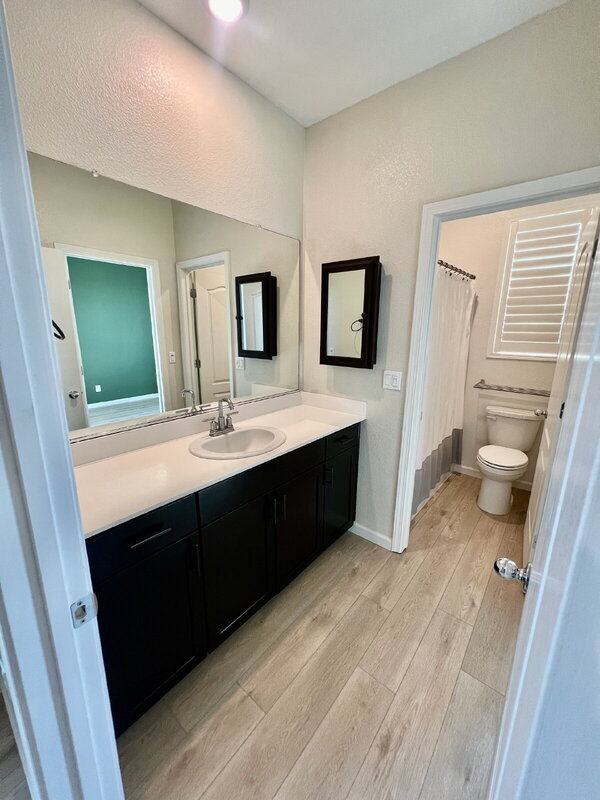 Building Photo - 436 Rose St