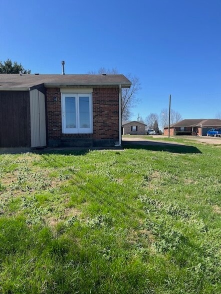 Building Photo - 1707A Cliff Ridge Ct