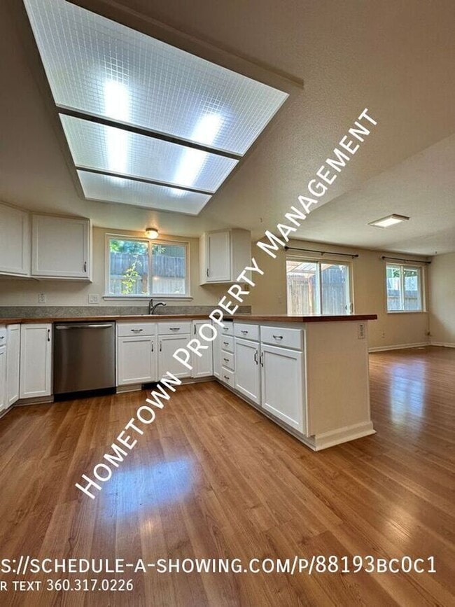 Building Photo - 2503 Conger Ct NW