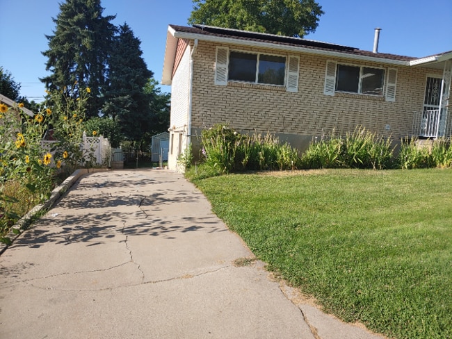 Building Photo - 392 W 3400 S