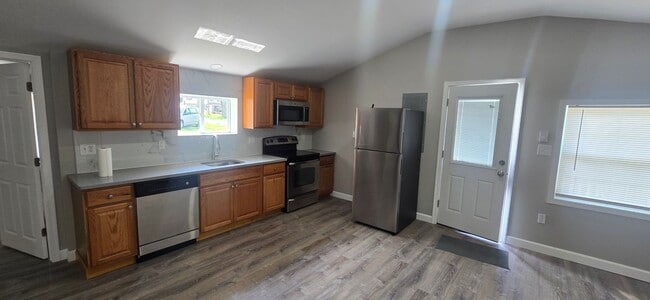Building Photo - Brand new remodeled 2 bedroom house in Kunkletown!