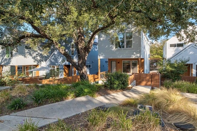 Building Photo - 3109 Aldwyche Dr