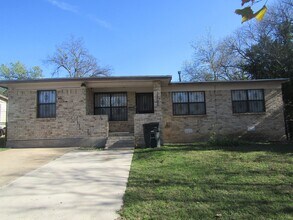 Building Photo - 1306 Garth Dr