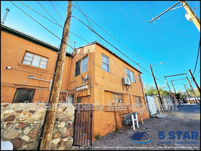Building Photo - 1114 El Paso St