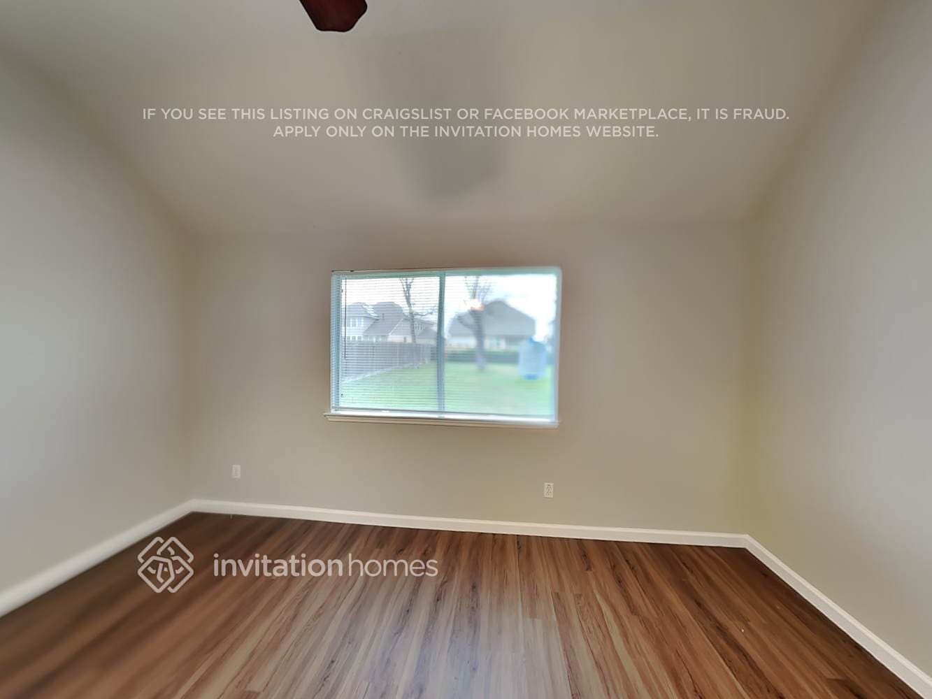 Building Photo - 11223 S Country Club Green Dr