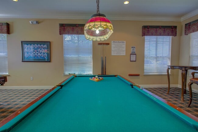 Building Photo - 520 Florida Club Blvd