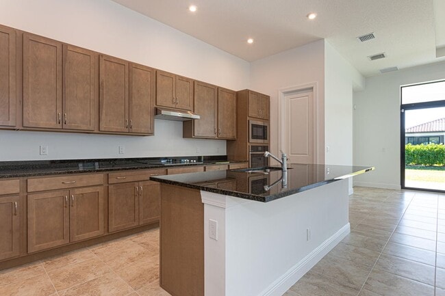 Building Photo - 9155 SW Esule Way