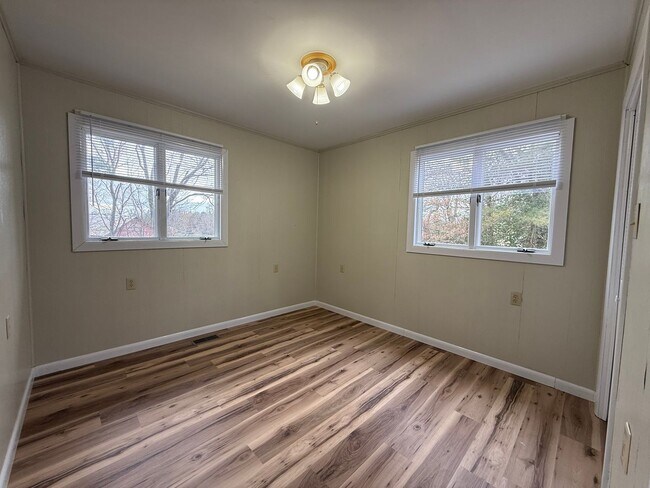 Building Photo - 3 Bedroom 2 Bathroom Home located in Greene County, TN