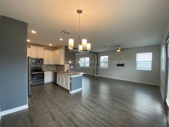 Building Photo - 1218 Payne Stewart Dr