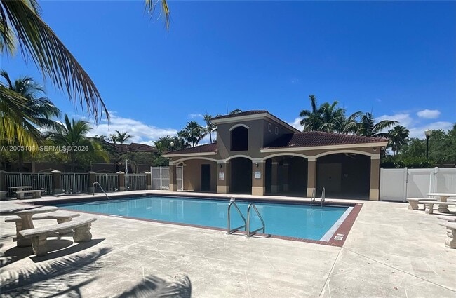 Building Photo - 21477 SW 85th Psge