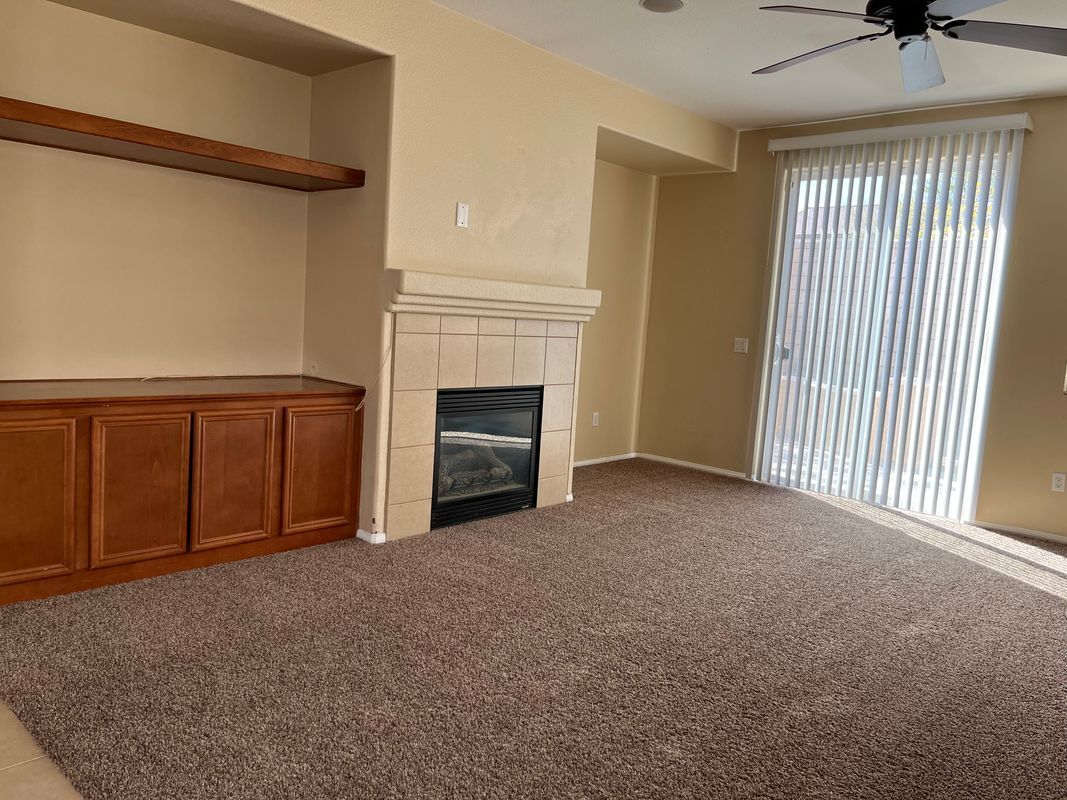 Building Photo - 9364 Field Stone Ave