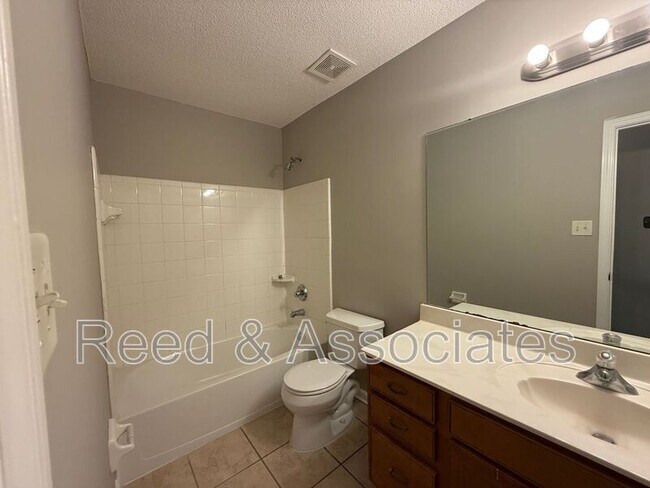 Building Photo - 10515 Pisgah Forest Ln