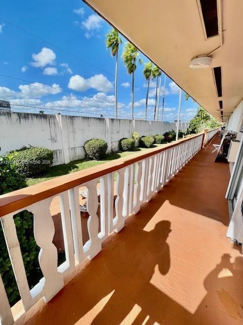 Building Photo - 920 SW 11th Ave