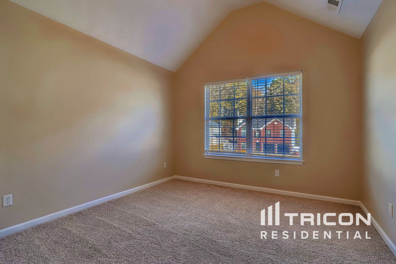 Building Photo - 6070 Autumn Green Dr