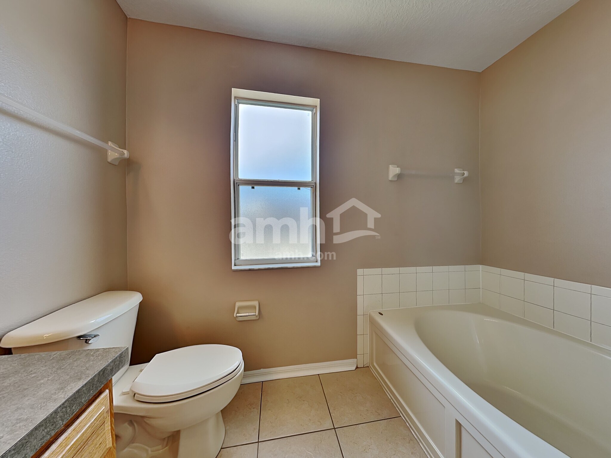 Building Photo - 11228 Madison Park Dr